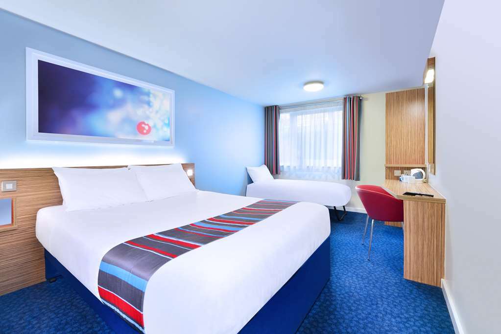 Travelodge London Covent Garden Стая снимка