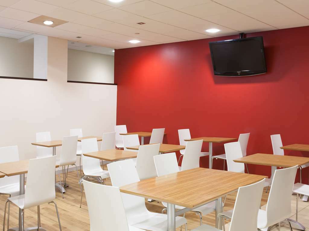 Travelodge London Covent Garden Ресторант снимка